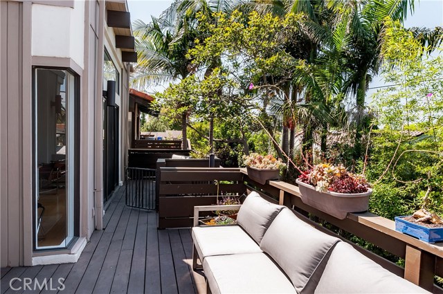 2417 Oak Avenue, Manhattan Beach, California 90266, 3 Bedrooms Bedrooms, ,2 BathroomsBathrooms,Residential,Sold,Oak,SB18175025