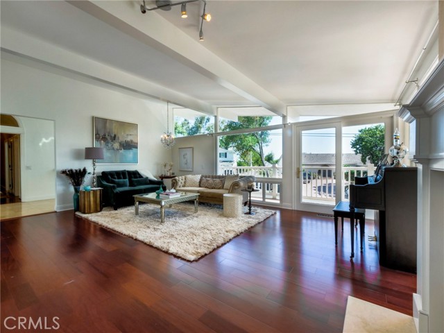 18 Ranchview Road, Rolling Hills Estates, California 90274, 3 Bedrooms Bedrooms, ,2 BathroomsBathrooms,Residential,Sold,Ranchview,PV21166357