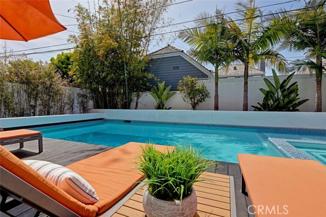 2306 Graham Avenue, Redondo Beach, California 90278, 2 Bedrooms Bedrooms, ,2 BathroomsBathrooms,Residential,Sold,Graham,SB18096314