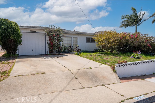 2302 Ives Lane, Redondo Beach, California 90278, 2 Bedrooms Bedrooms, ,1 BathroomBathrooms,Residential,Sold,Ives Lane,SB21080120