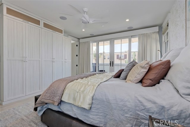 304 3rd Street, Manhattan Beach, California 90266, 4 Bedrooms Bedrooms, ,3 BathroomsBathrooms,Residential,Sold,3rd,SB19234721