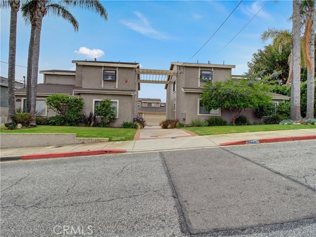 1920 Voorhees Avenue, Redondo Beach, California 90278, 3 Bedrooms Bedrooms, ,3 BathroomsBathrooms,Residential,Sold,Voorhees,SB20104389
