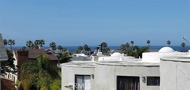 606 Guadalupe Avenue, Redondo Beach, California 90277, 2 Bedrooms Bedrooms, ,1 BathroomBathrooms,Residential,Sold,Guadalupe,SB17080418