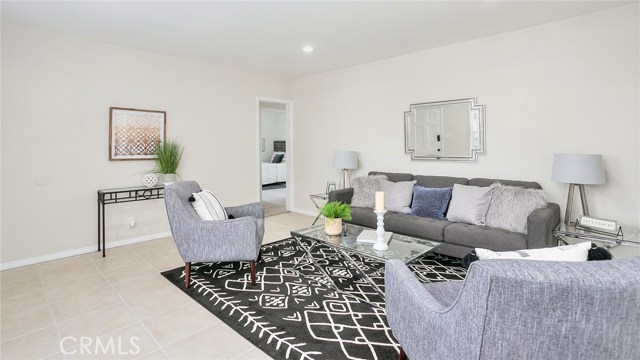 3 Bed Home for Sale in Lake Balboa, California