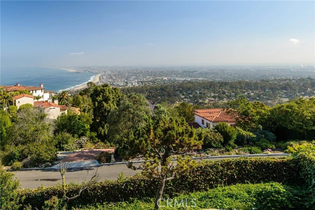 952 Via Del Monte, Palos Verdes Estates, California 90274, 4 Bedrooms Bedrooms, ,3 BathroomsBathrooms,Residential,Sold,Via Del Monte,SB17117944