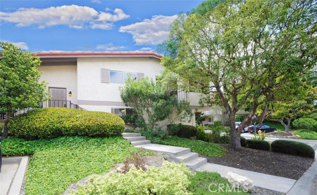 End unit with private entrance.