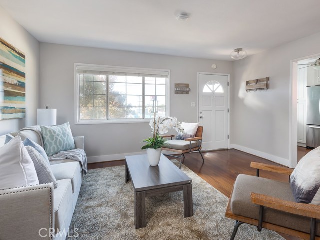 1204 11th Place, Hermosa Beach, California 90254, 3 Bedrooms Bedrooms, ,2 BathroomsBathrooms,Residential,Sold,11th,SB20162498