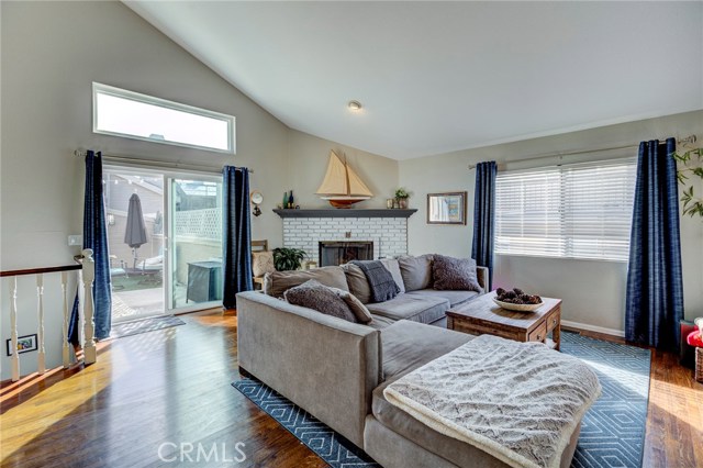 2314 Vanderbilt Lane, Redondo Beach, California 90278, 3 Bedrooms Bedrooms, ,3 BathroomsBathrooms,Residential,Sold,Vanderbilt,SB19033072