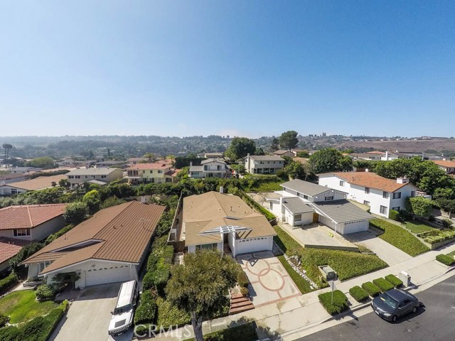 27803 Longhill Drive, Rancho Palos Verdes, California 90275, 4 Bedrooms Bedrooms, ,2 BathroomsBathrooms,Residential,Sold,Longhill,SB17188464