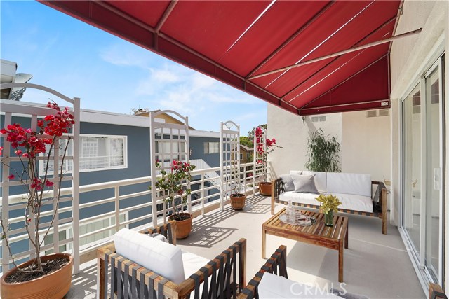 1921 Mathews Avenue, Redondo Beach, California 90278, 3 Bedrooms Bedrooms, ,3 BathroomsBathrooms,Residential,Sold,Mathews,PW20103972
