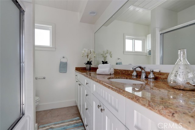 323 29th Street, Manhattan Beach, California 90266, 4 Bedrooms Bedrooms, ,3 BathroomsBathrooms,Residential,Sold,29th,SB19246067