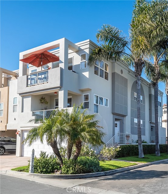 2301 Grandview Avenue, Manhattan Beach, California 90266, 3 Bedrooms Bedrooms, ,4 BathroomsBathrooms,Residential,Sold,Grandview,SB20027327