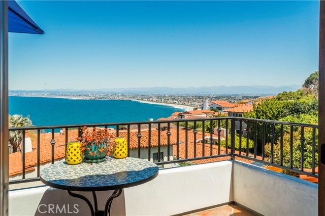 1705 Via Montemar, Palos Verdes Estates, California 90274, 3 Bedrooms Bedrooms, ,2 BathroomsBathrooms,Residential,Sold,Via Montemar,PV18092195