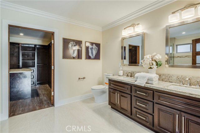 3208 Pacific Avenue, Manhattan Beach, California 90266, 4 Bedrooms Bedrooms, ,3 BathroomsBathrooms,Residential,Sold,Pacific,SB18253050