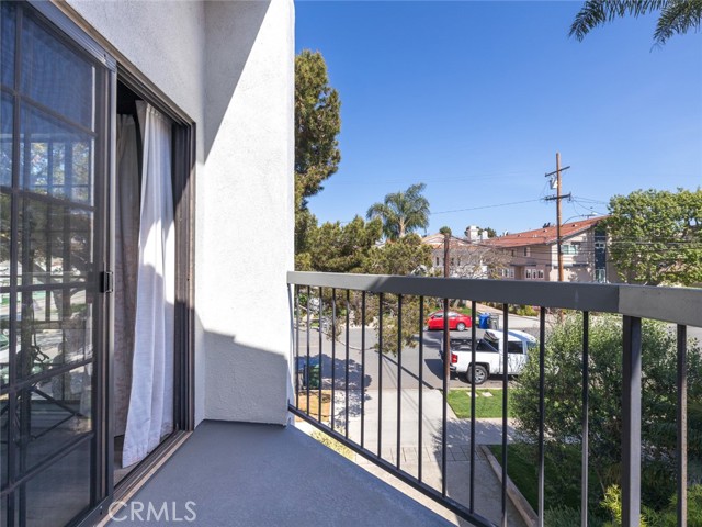 115 Juanita Avenue, Redondo Beach, California 90277, 3 Bedrooms Bedrooms, ,2 BathroomsBathrooms,Residential,Sold,Juanita,SB21068906