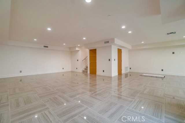 521 Helberta Avenue, Redondo Beach, California 90277, 4 Bedrooms Bedrooms, ,3 BathroomsBathrooms,Residential,Sold,Helberta,SB19088015