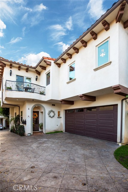 2112 Harriman Lane, Redondo Beach, California 90278, 4 Bedrooms Bedrooms, ,2 BathroomsBathrooms,Residential,Sold,Harriman,SB18280031