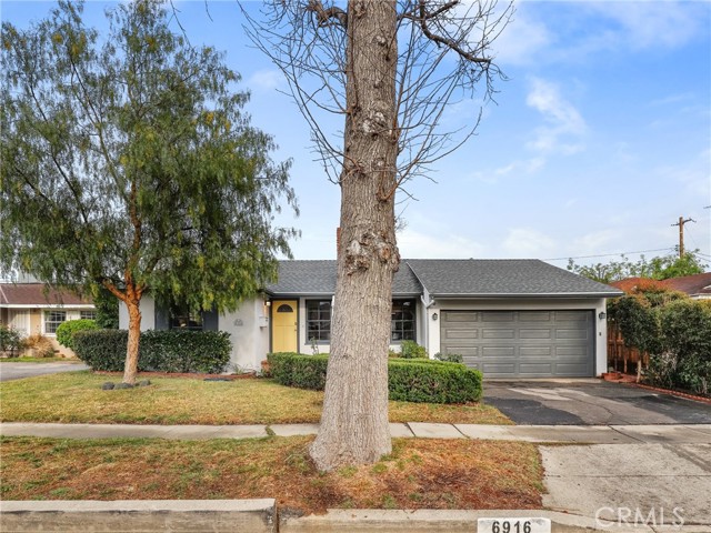 2 Bed Home for Sale in Van Nuys, California