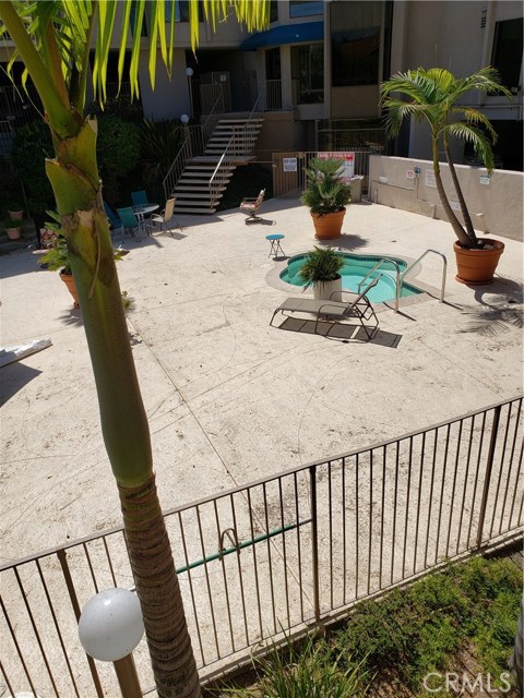 2348 La Costa Avenue