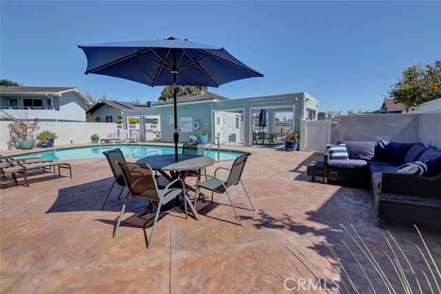 13 Laurel, Manhattan Beach, California 90266, 3 Bedrooms Bedrooms, ,1 BathroomBathrooms,Residential,Sold,Laurel,SB19057635