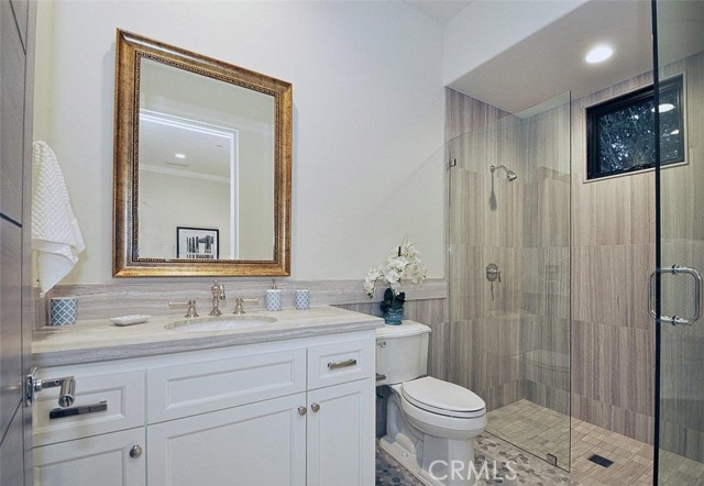 Bathroom #5 in Bedroom #5