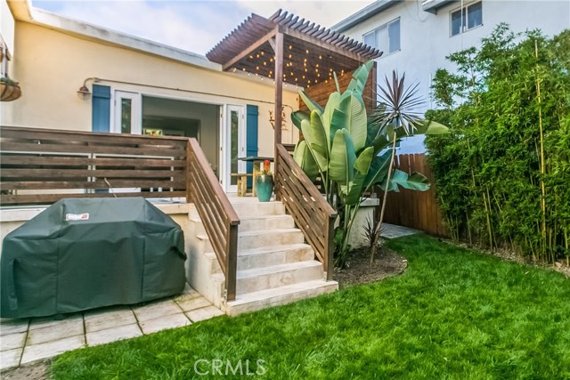 2621 Voorhees Avenue, Redondo Beach, California 90278, 3 Bedrooms Bedrooms, ,2 BathroomsBathrooms,Residential,Sold,Voorhees,SB17083243