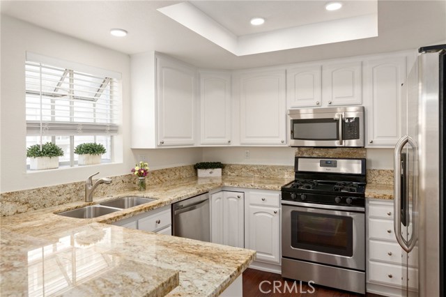 125 Lucia Avenue, Redondo Beach, California 90277, 3 Bedrooms Bedrooms, ,1 BathroomBathrooms,Residential,Sold,Lucia,SB20095543