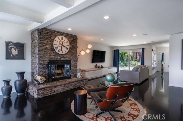 1944 Ardmore Avenue, Manhattan Beach, California 90266, 3 Bedrooms Bedrooms, ,2 BathroomsBathrooms,Residential,Sold,Ardmore,SB20111150