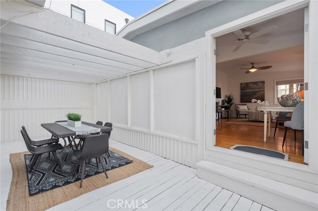 401 17th Street, Manhattan Beach, California 90266, 4 Bedrooms Bedrooms, ,4 BathroomsBathrooms,Residential,Sold,17th,SB20252357