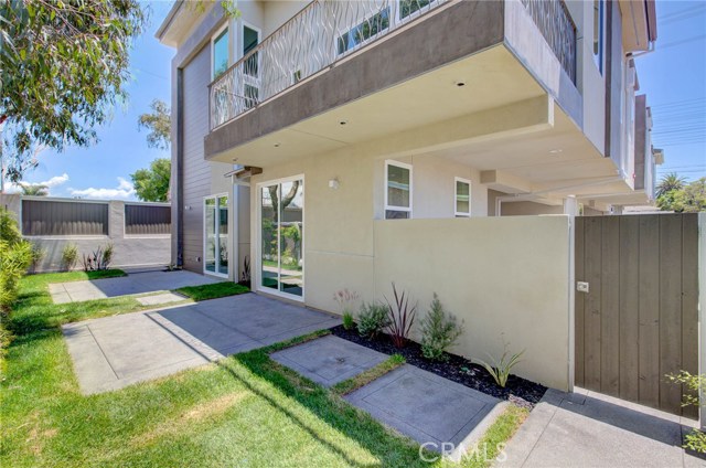 2707 Rockefeller Lane, Redondo Beach, California 90278, 4 Bedrooms Bedrooms, ,5 BathroomsBathrooms,Residential,Sold,Rockefeller,PV19136764