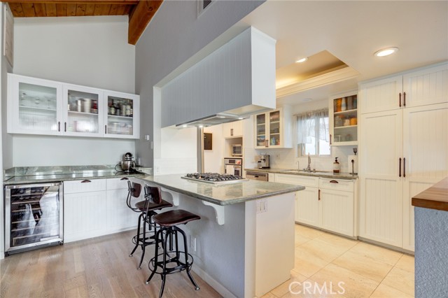 Breakfast counter and built-in wine fridge