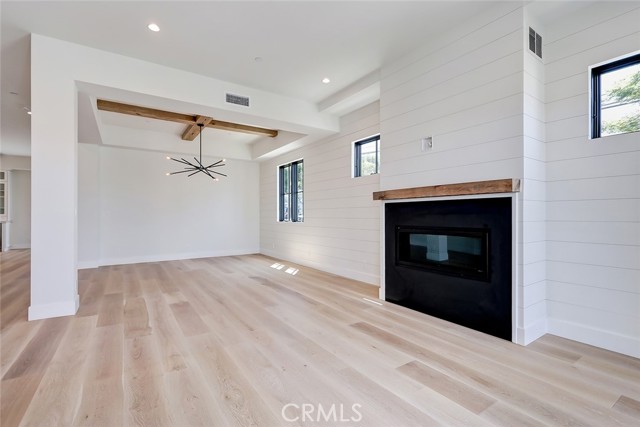 1400 17th Street, Manhattan Beach, California 90266, 5 Bedrooms Bedrooms, ,3 BathroomsBathrooms,Residential,Sold,17th,SB21193120