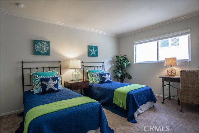 149 Vista Del Parque, Redondo Beach, California 90277, 4 Bedrooms Bedrooms, ,1 BathroomBathrooms,Residential,Sold,Vista Del Parque,PV19039225