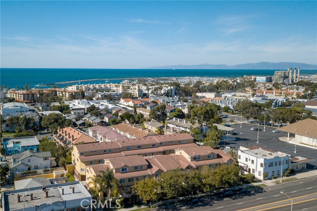 317 Garnet Street, Redondo Beach, California 90277, 4 Bedrooms Bedrooms, ,2 BathroomsBathrooms,Residential,Sold,Garnet,SB20020819