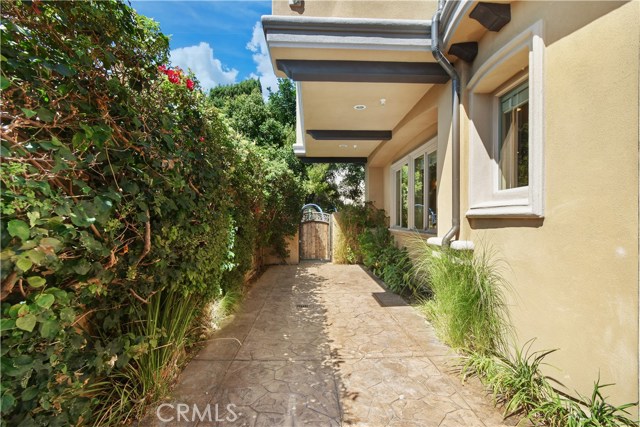 2403 Gates Avenue, Redondo Beach, California 90278, 4 Bedrooms Bedrooms, ,3 BathroomsBathrooms,Residential,Sold,Gates,SB20180622
