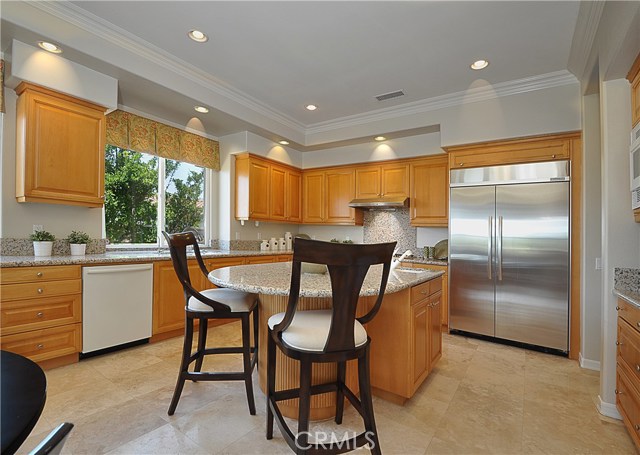 Kitchen with Center Island