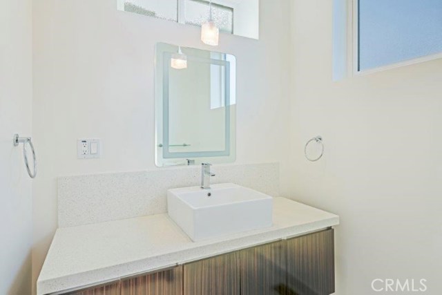 1014 Garnet Street, Redondo Beach, California 90277, 4 Bedrooms Bedrooms, ,3 BathroomsBathrooms,Residential,Sold,Garnet,OC17261734