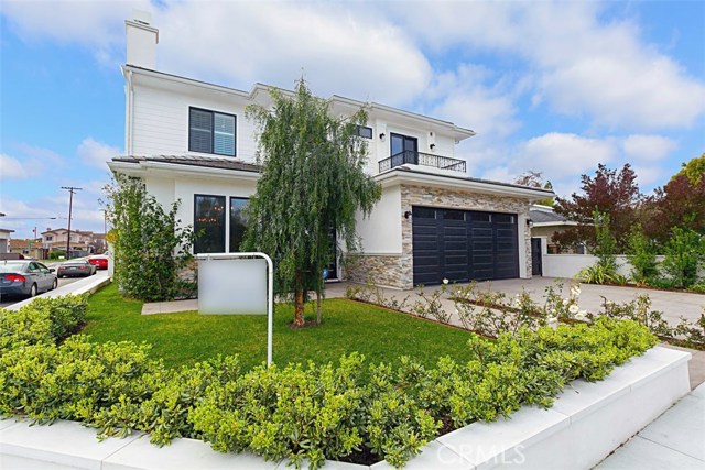 1934 Robinson Street, Redondo Beach, California 90278, 5 Bedrooms Bedrooms, ,4 BathroomsBathrooms,Residential,Sold,Robinson,OC19044344