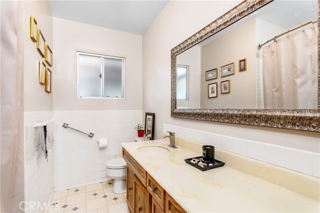 1915 Santa Rena Drive, Rancho Palos Verdes, California 90275, 4 Bedrooms Bedrooms, ,1 BathroomBathrooms,Residential,Sold,Santa Rena,PV21077963