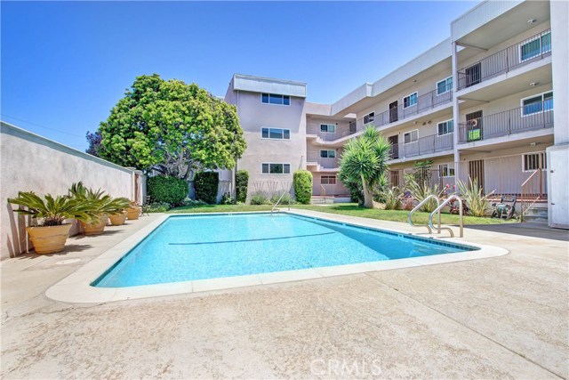 BEAUTIFUL HEATED POOL BEAUTIFUL HEATED POOL