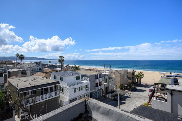 133 1st Street, Manhattan Beach, California 90266, 3 Bedrooms Bedrooms, ,2 BathroomsBathrooms,Residential,Sold,1st,SB20052011