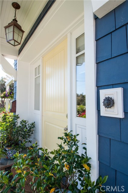 872 27th Street, Manhattan Beach, California 90266, 4 Bedrooms Bedrooms, ,3 BathroomsBathrooms,Residential,Sold,27th,SB20136143