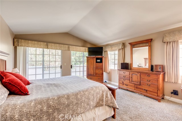 121 Helberta Avenue, Redondo Beach, California 90277, 3 Bedrooms Bedrooms, ,2 BathroomsBathrooms,Residential,Sold,Helberta,SB18224555