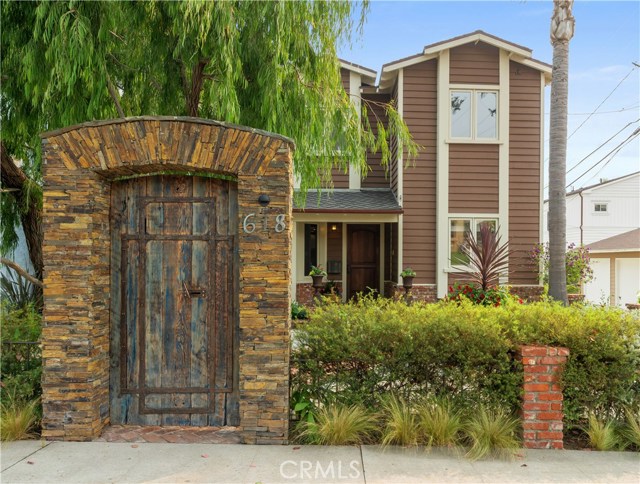 618 Avenue C, Redondo Beach, California 90277, 3 Bedrooms Bedrooms, ,2 BathroomsBathrooms,Residential,Sold,Avenue C,SB20188515