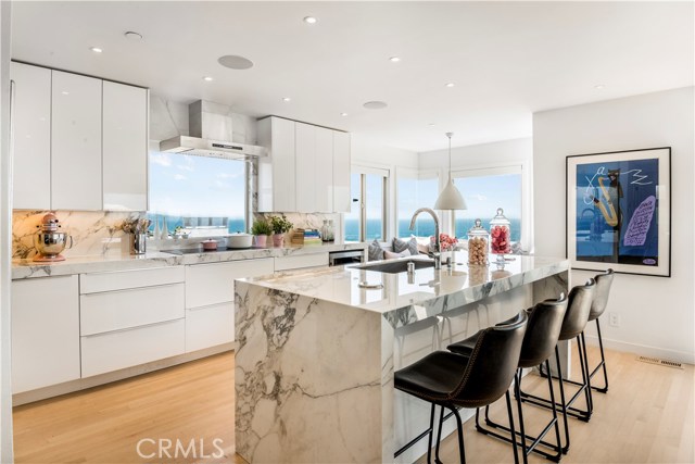 4109 Crest Drive, Manhattan Beach, California 90266, 3 Bedrooms Bedrooms, ,4 BathroomsBathrooms,Residential,Sold,Crest,SB20133753