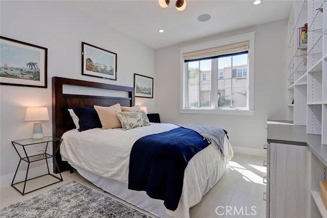 304 3rd Street, Manhattan Beach, California 90266, 4 Bedrooms Bedrooms, ,3 BathroomsBathrooms,Residential,Sold,3rd,SB19234721