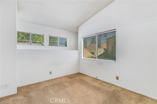 2 Bed Home for Sale in Van Nuys, California