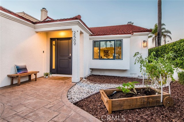 2509 Ripley Avenue, Redondo Beach, California 90278, 5 Bedrooms Bedrooms, ,2 BathroomsBathrooms,Residential,Sold,Ripley,SB20151266