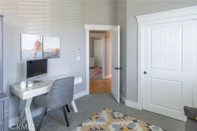 2209 Nelson Avenue, Redondo Beach, California 90278, 4 Bedrooms Bedrooms, ,3 BathroomsBathrooms,Residential,Sold,Nelson,SB18246073
