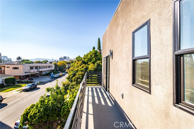  Income Home for Sale in Los Angeles, California